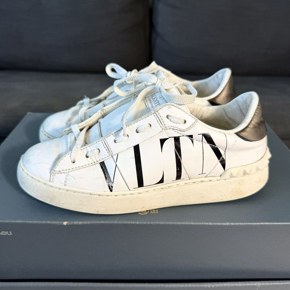 Valentino Garavani White Leather Rockstud Sneaker Women's Size 6.5 / EU 36.5